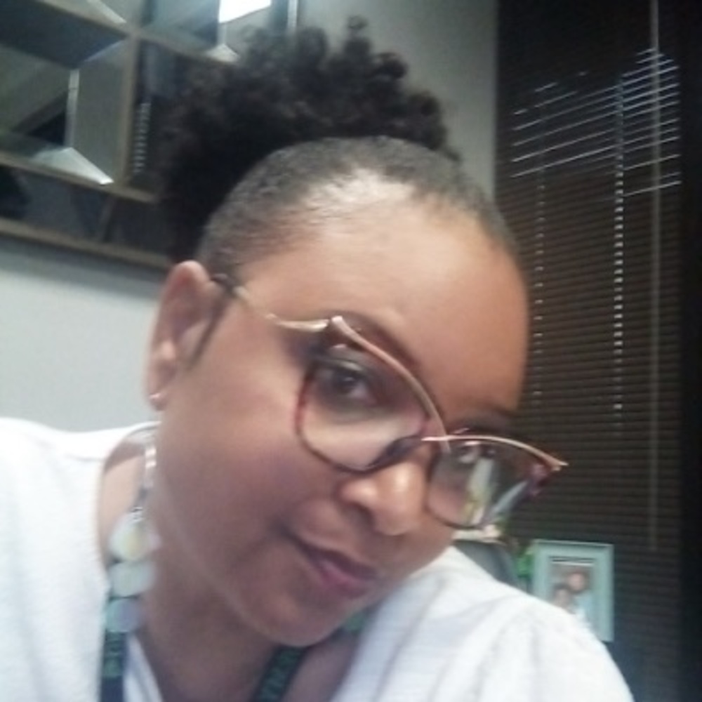 Meet your Posher, Michele